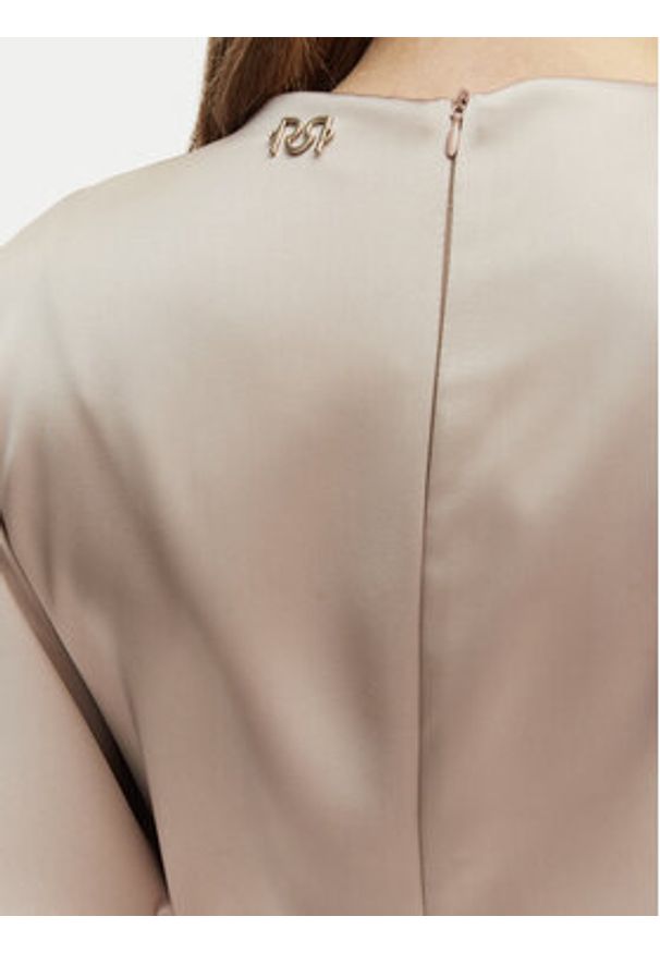 Rinascimento Sukienka koktajlowa CFC0127457003 Beżowy Regular Fit. Kolor: beżowy. Materiał: syntetyk. Styl: wizytowy