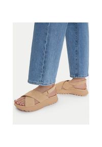 Sandały Clarks. Kolor: beżowy #1