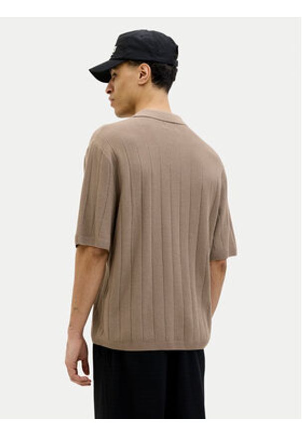 Jack & Jones - Jack&Jones Sweter Varenna 12272578 Beżowy Relaxed Fit. Kolor: beżowy. Materiał: bawełna