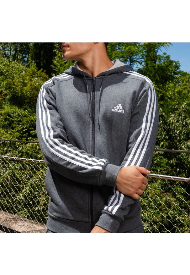 Adidas - Bluza z kapturem męska ADIDAS Gym & Pilates. Typ kołnierza: kaptur. Kolor: biały, wielokolorowy, szary. Materiał: poliester, bawełna. Sport: joga i pilates