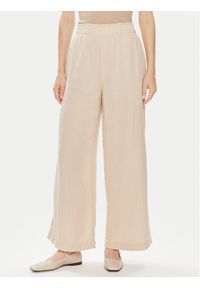 GAP - Gap Spodnie materiałowe 855967-01 Beżowy Relaxed Fit. Kolor: beżowy. Materiał: bawełna