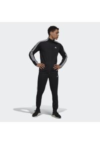 Adidas - Dres Sportswear Tapered Rozmiar XL Czarny - H42024. Kolor: wielokolorowy, czarny, biały. Materiał: dresówka