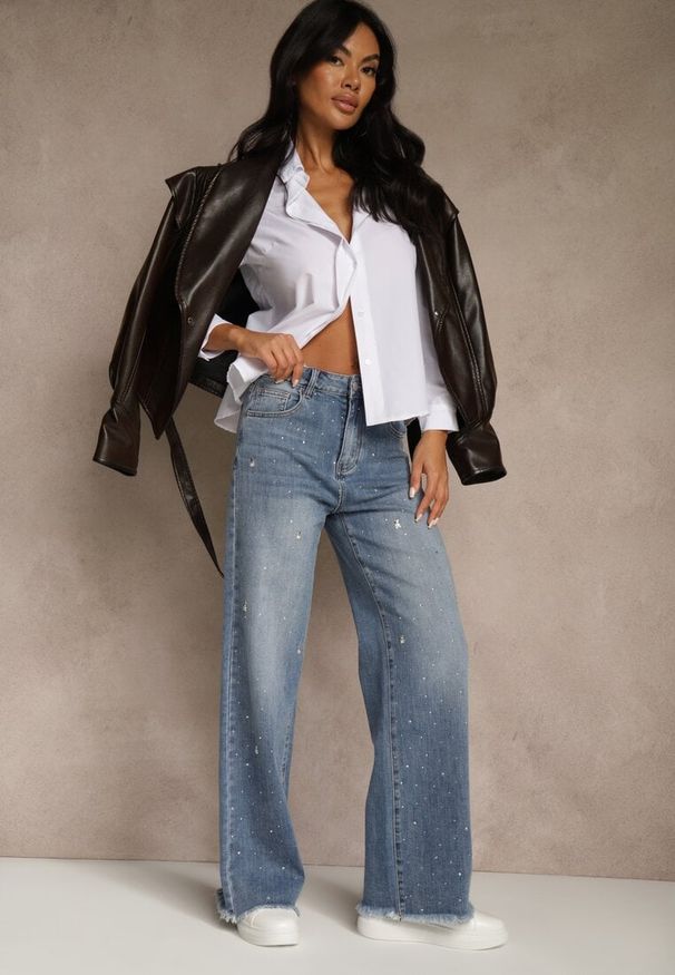 Renee - Niebieskie Szerokie Jeansy High Waist z Cyrkoniowymi Aplikacjami Sireilure. Stan: podwyższony. Kolor: niebieski. Wzór: aplikacja. Styl: klasyczny