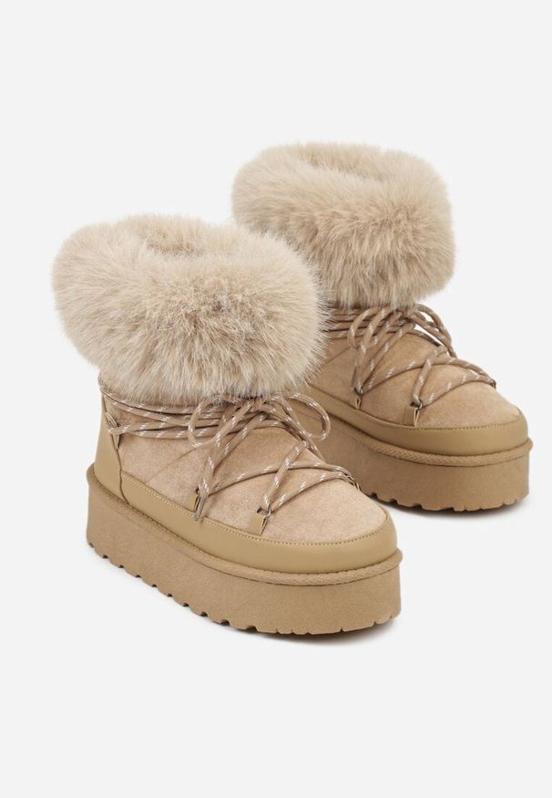 Renee - Ciemnobeżowe Śniegowce na Platformie Ozdobione Futerkiem Teswena. Okazja: na co dzień. Kolor: beżowy. Materiał: futro. Wzór: aplikacja. Sezon: zima. Obcas: na platformie. Styl: casual, klasyczny, elegancki