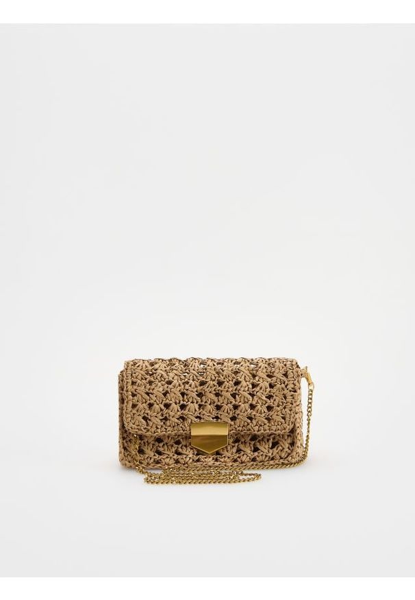 Reserved - Pleciona torebka z łańcuszkiem - beżowy. Kolor: beżowy