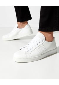 prada - PRADA - Białe sneakersy z logo. Kolor: biały. Materiał: guma #5