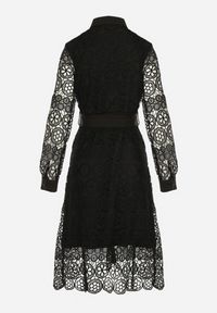 Born2be - Czarna Koszulowa Rozkloszowana Sukienka Midi z Paskiem i Ozdobną Koronką oraz Guzikami Casuva. Okazja: na imprezę. Kolor: czarny. Materiał: koronka. Wzór: koronka. Typ sukienki: koszulowe. Styl: wizytowy, klasyczny, elegancki. Długość: midi #4