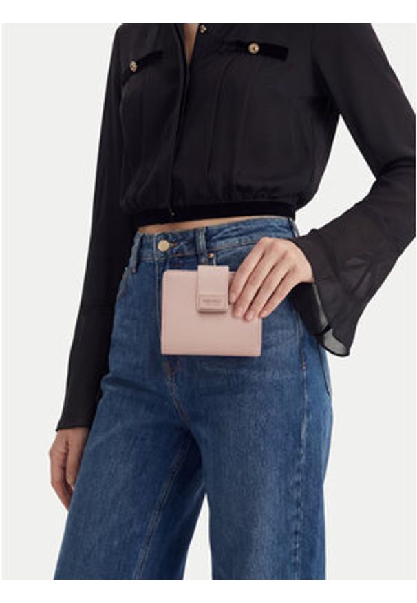 Nine West Portfel CEO-NW-W1-008-SS26 Różowy. Kolor: różowy. Materiał: materiał