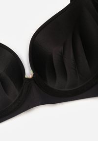 Renee - Czarny Gładki Biustonosz z Efektem Push-up Theisithea. Kolor: czarny. Materiał: jeans. Rodzaj stanika: push-up. Wzór: gładki #5