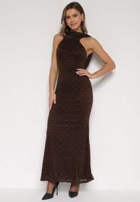 Born2be - Brązowa Asymetryczna Sukienka z Falbaną Nawedina. Kolor: brązowy. Materiał: poliester. Typ sukienki: asymetryczne #1
