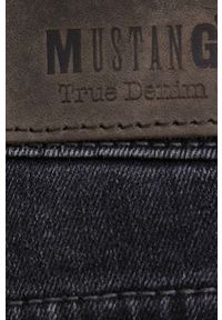 Mustang jeansy damskie medium waist. Kolor: szary #4