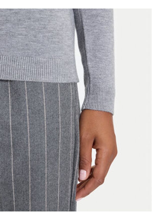 Vero Moda Golf Happiness 10300472 Szary Slim Fit. Typ kołnierza: golf. Kolor: szary. Materiał: syntetyk