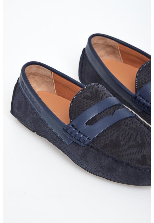 Emporio Armani - Mokasyny męskie zamszowe EMPORIO ARMANI. Materiał: zamsz