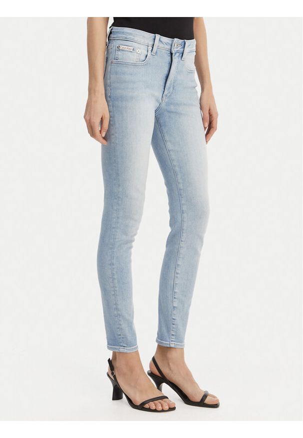 Calvin Klein Jeans Jeansy LV047F705G Błękitny Skinny Fit. Kolor: niebieski