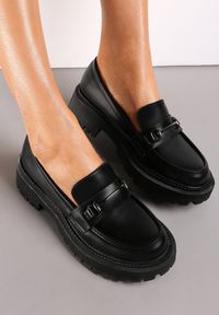 Renee - Czarne Mokasyny z Metalową Klamerką na Grubej Podeszwie Gabriele. Kolor: czarny #5