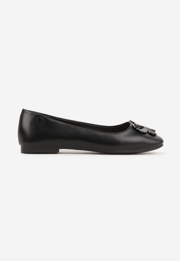 Renee - Czarne Balerinki z Kwadratowym Noskiem i Metalową Ozdobą z Cyrkoniami Asikharei. Okazja: na co dzień. Kolor: czarny. Materiał: jeans, satyna. Wzór: aplikacja. Styl: casual, klasyczny, elegancki