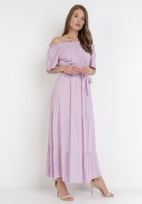 Born2be - Liliowa Sukienka Kissorise. Kolor: fioletowy. Materiał: materiał. Długość rękawa: krótki rękaw. Sezon: lato, wiosna. Długość: maxi