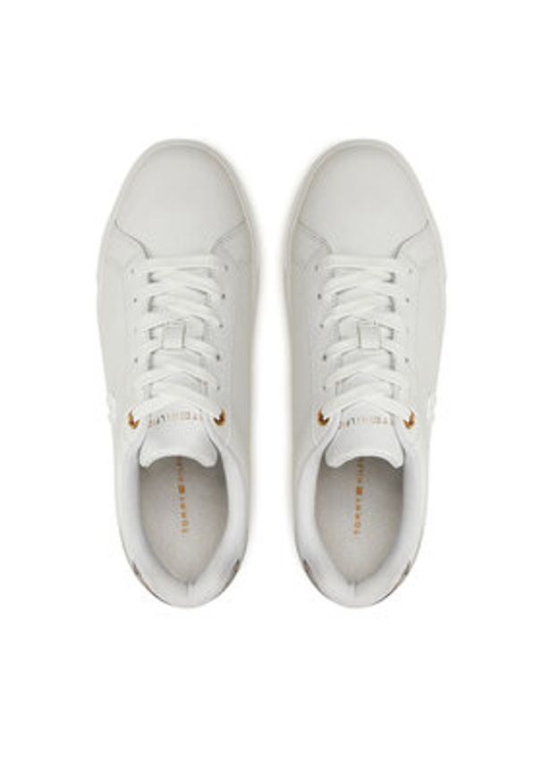 TOMMY HILFIGER - Tommy Hilfiger Sneakersy Th Platform Court Sneaker FW0FW08614 Biały. Kolor: biały. Materiał: skóra. Obcas: na platformie