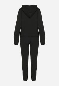 Born2be - Czarny Pikowany Komplet Dresowy z Bawełną Bluza z Kapturem i Spodnie Joggery Evalisseia. Kolor: czarny. Materiał: dresówka, bawełna