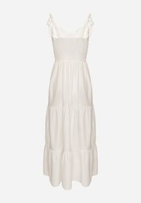 Born2be - Biała Rozkloszowana Sukienka z Wiskozą Ozdobiona Wiązaniem na Ramiączkach Meravessa. Okazja: na spacer. Kolor: biały. Materiał: wiskoza. Długość rękawa: na ramiączkach. Wzór: aplikacja #3