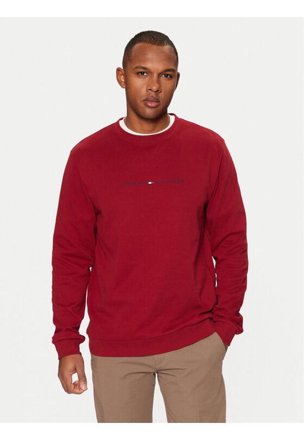 TOMMY HILFIGER - Tommy Hilfiger Bluza UM0UM03346 Czerwony Regular Fit. Kolor: czerwony. Materiał: bawełna, syntetyk
