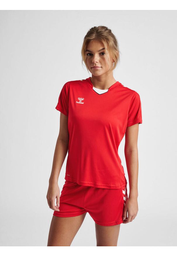 Koszulka sportowa z krótkim rękawem damska Hummel Core XK Poly Jersey S/S Woman. Kolor: czerwony, wielokolorowy, różowy. Materiał: jersey. Długość rękawa: krótki rękaw. Długość: krótkie