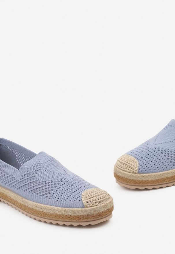 Born2be - Niebieskie Espadryle z Ażurową Cholewką i Plecionką na Podeszwie oraz Nosku Thalessia. Kolor: niebieski. Szerokość cholewki: normalna. Wzór: ażurowy. Sezon: lato