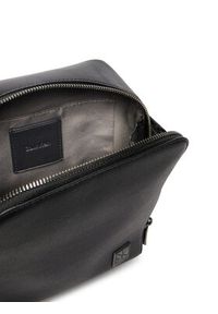 Calvin Klein Saszetka Emblem Hw Reporter LV04D3293G Czarny. Kolor: czarny. Materiał: skóra #5