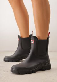 Renee - Czarne Kalosze Sztyblety na Podeszwie z Bieżnikiem Jovalia. Okazja: na co dzień. Kolor: czarny. Materiał: jeans. Styl: casual #1