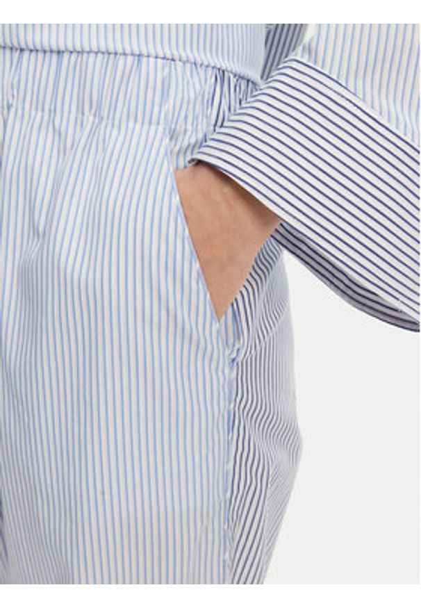 Munthe Spodnie materiałowe Fidda 251142725126 Błękitny Loose Fit. Kolor: niebieski. Materiał: bawełna
