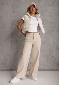 Renee - Biały Dopasowany T-shirt z Marszczeniem z Bawełnianej Tkaniny w Prążki Assarena. Okazja: na co dzień. Kolor: biały. Materiał: bawełna, tkanina. Wzór: prążki. Styl: casual, elegancki #2