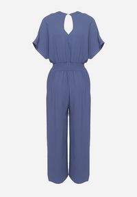 Born2be - Granatowy Wiskozowy Kombinezon o Taliowanym Kroju z Szerokimi Nogawkami Delsea. Okazja: do pracy. Kolor: niebieski. Materiał: wiskoza. Długość rękawa: krótki rękaw. Długość: krótkie. Styl: elegancki #4