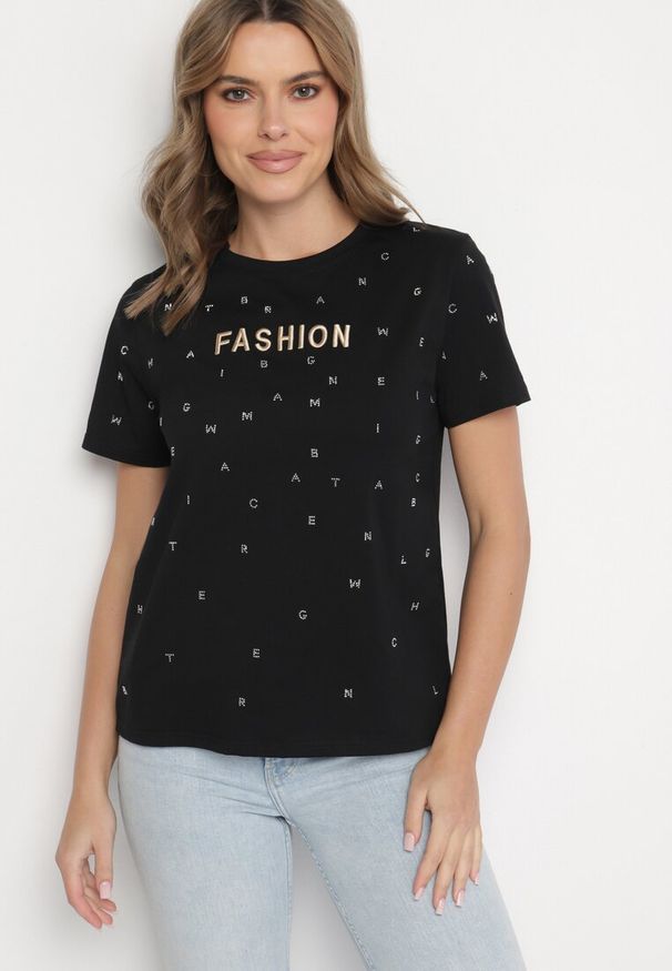 Born2be - Czarny T-shirt z Bawełny z Cyrkoniami i Napisem Nalanielle. Okazja: na co dzień. Kolor: czarny. Materiał: bawełna. Wzór: napisy. Styl: sportowy, klasyczny, elegancki, casual