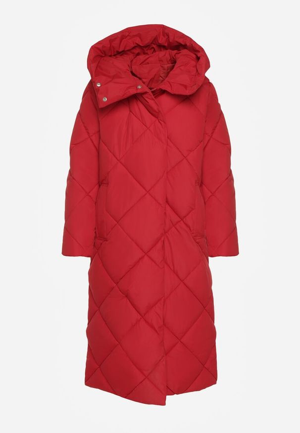 Born2be - Czerwona Kurtka Płaszcz z Geometrycznym Pikowaniem Johnatta. Kolor: czerwony. Wzór: geometria