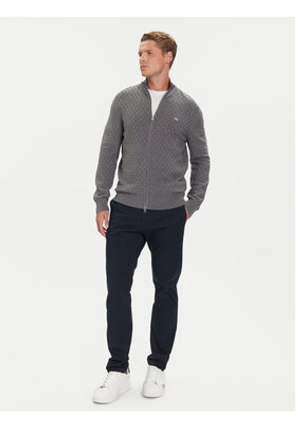 GANT - Gant Kardigan 8030263 Szary Regular Fit. Kolor: szary. Materiał: bawełna