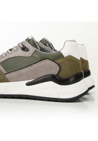 Wittchen - Męskie sneakersy skórzane z zamszowymi wstawkami zielono-szare. Nosek buta: okrągły. Kolor: zielony, wielokolorowy, szary. Materiał: skóra #6