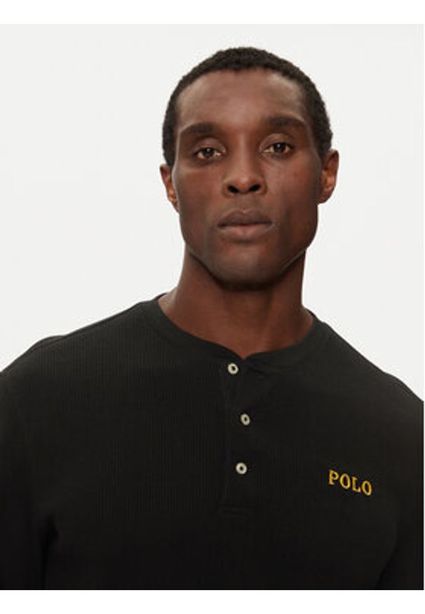 Polo Ralph Lauren Longsleeve 714950609003 Czarny Slim Fit. Typ kołnierza: polo. Kolor: czarny. Materiał: syntetyk, bawełna. Długość rękawa: długi rękaw