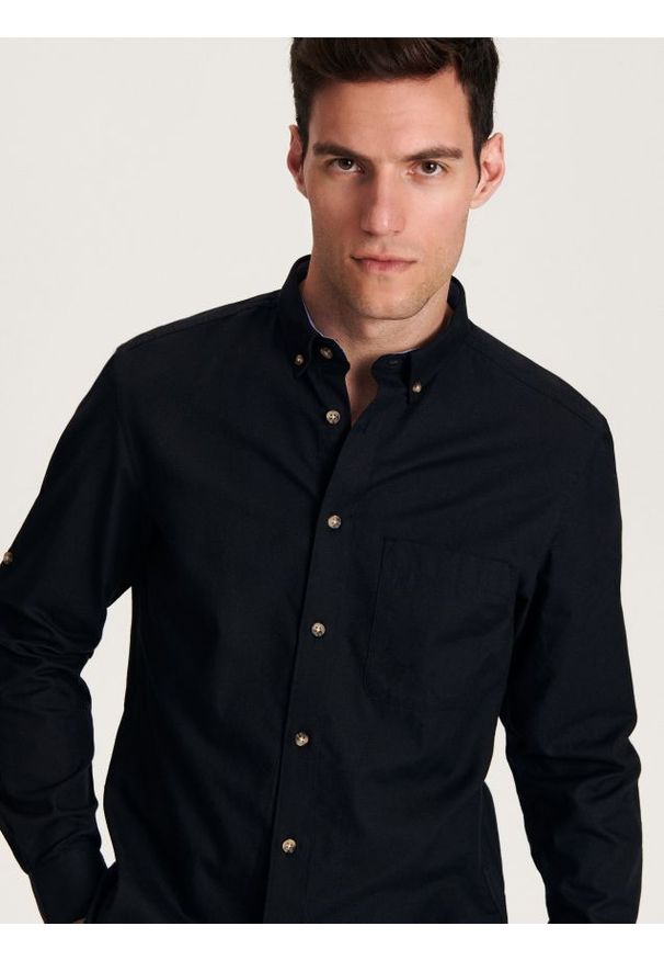 Reserved - Koszula regular fit - czarny. Kolor: czarny. Materiał: bawełna