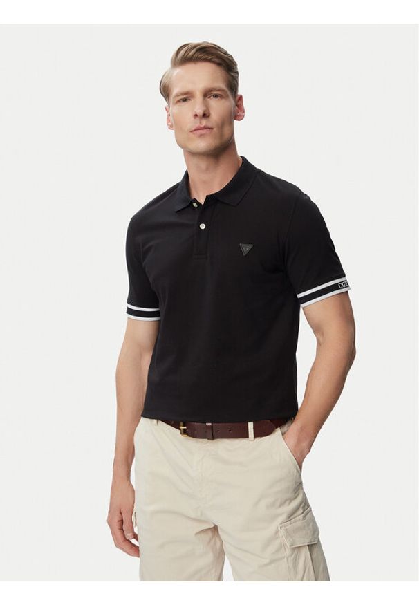 Guess Polo M6GP60 K3076 Czarny Regular Fit. Typ kołnierza: polo. Kolor: czarny. Materiał: bawełna