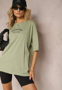 Renee - Jasnozielony Bawełniany T-shirt o Fasonie Oversize z Nadrukiem na Przodzie Lisitha. Kolor: zielony. Materiał: bawełna. Wzór: nadruk