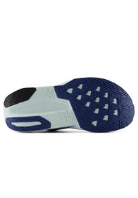 Buty damskie New Balance FuelCell Rebel v5 WFCX5TV – niebieskie. Kolor: różowy. Materiał: syntetyk, materiał, guma. Szerokość cholewki: normalna. Wzór: geometria. Sport: bieganie, fitness #6