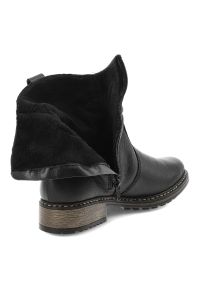 Czarne Botki Rieker Ocieplane Buty Damskie Zapinane Na Suwak. Okazja: na co dzień. Zapięcie: pasek. Kolor: czarny. Materiał: skóra. Szerokość cholewki: normalna. Styl: klasyczny, casual, elegancki #4