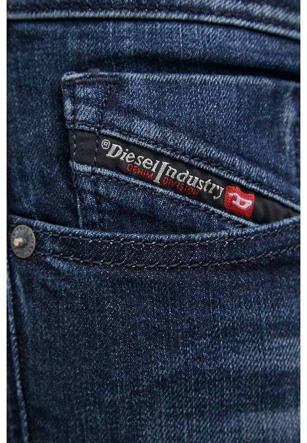 Diesel - Jeansy Sleenker. Kolor: niebieski