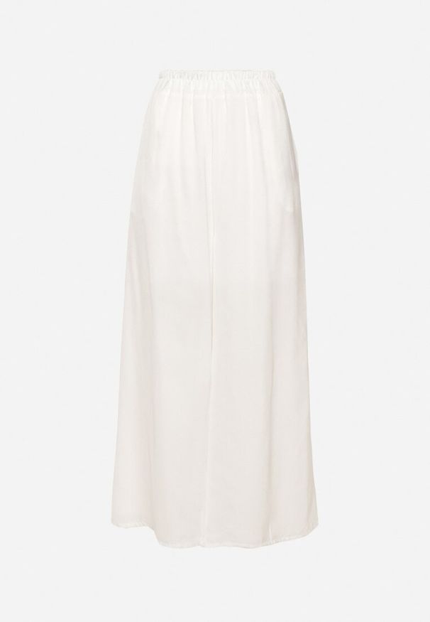 Born2be - Białe Szerokie Spodnie z Wiskozy z Wysokim Stanem Rissalie. Okazja: na co dzień. Stan: podwyższony. Kolor: biały. Materiał: wiskoza. Długość: długie. Styl: klasyczny, casual, elegancki