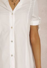 Renee - Biała Sukienka Liles. Okazja: na co dzień. Kolor: biały. Materiał: jeans, materiał. Długość rękawa: krótki rękaw. Typ sukienki: koszulowe. Styl: casual #3