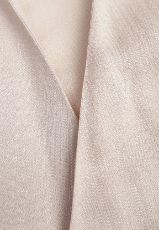 Renee - Beżowa Wiskozowa Bluzka z Kopertowym Dekoltem i Wiązaniem z Boku Velarila. Typ kołnierza: dekolt kopertowy. Kolor: beżowy. Materiał: wiskoza