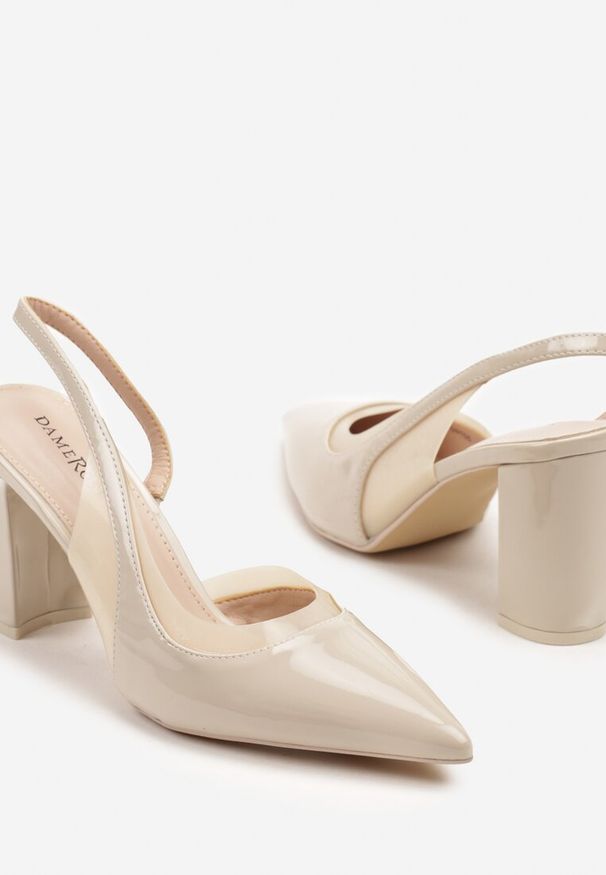 Renee - Jasnobeżowe Sandały Lakierowane na Słupku typu Slingback Dralzedi. Okazja: na co dzień. Zapięcie: sprzączka. Kolor: beżowy. Materiał: lakier. Obcas: na słupku. Styl: klasyczny, elegancki, casual