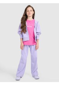 4f - 4F Bluza dresowa rozpinana z kapturem dziewczęca - fioletowa 164 (13-14 lat). Okazja: na co dzień. Typ kołnierza: kaptur. Kolor: fioletowy. Materiał: dresówka. Długość rękawa: raglanowy rękaw. Wzór: nadruk, ze splotem, gładki. Sezon: lato. Styl: casual, sportowy #2