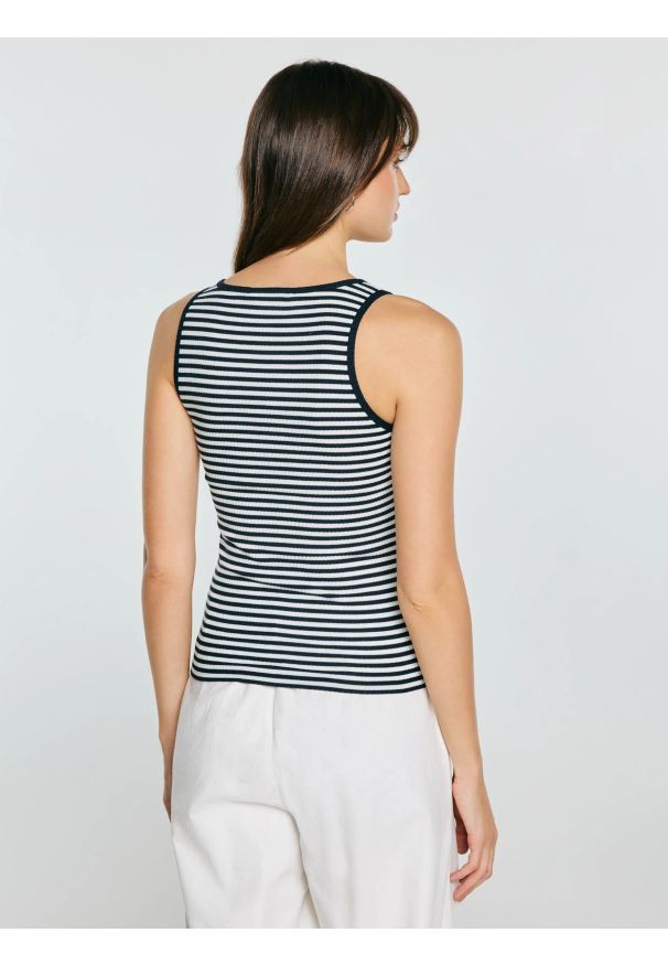 Big-Star - Top damski slim w paski granatowy Yunsa 403. Okazja: na co dzień. Kolor: niebieski. Materiał: dzianina. Wzór: paski. Styl: klasyczny, casual