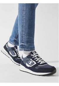 Champion Sneakersy Run 85 Low Cut Shoe S22136-BS501 Granatowy. Kolor: niebieski. Materiał: materiał. Sport: bieganie